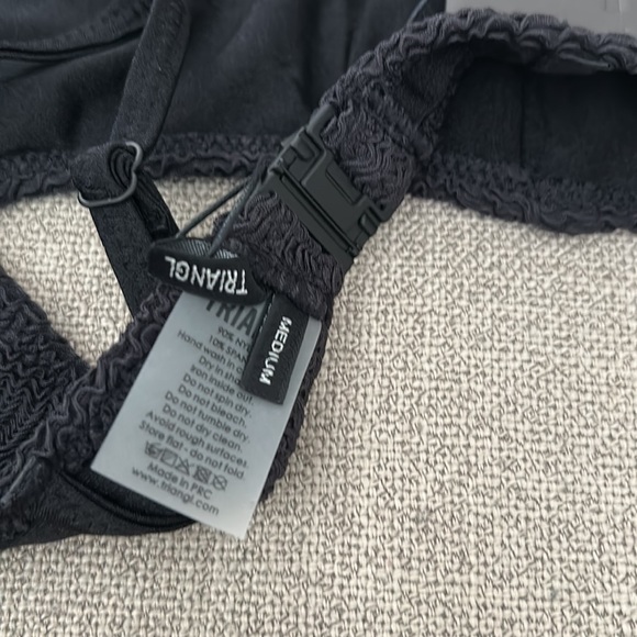 New Triangl Maci Prene set - Picture 11 of 13